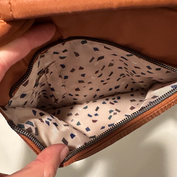 Lug Ranger Cognac Brown Quilted Crossbody Bag - Picture 6 of 10